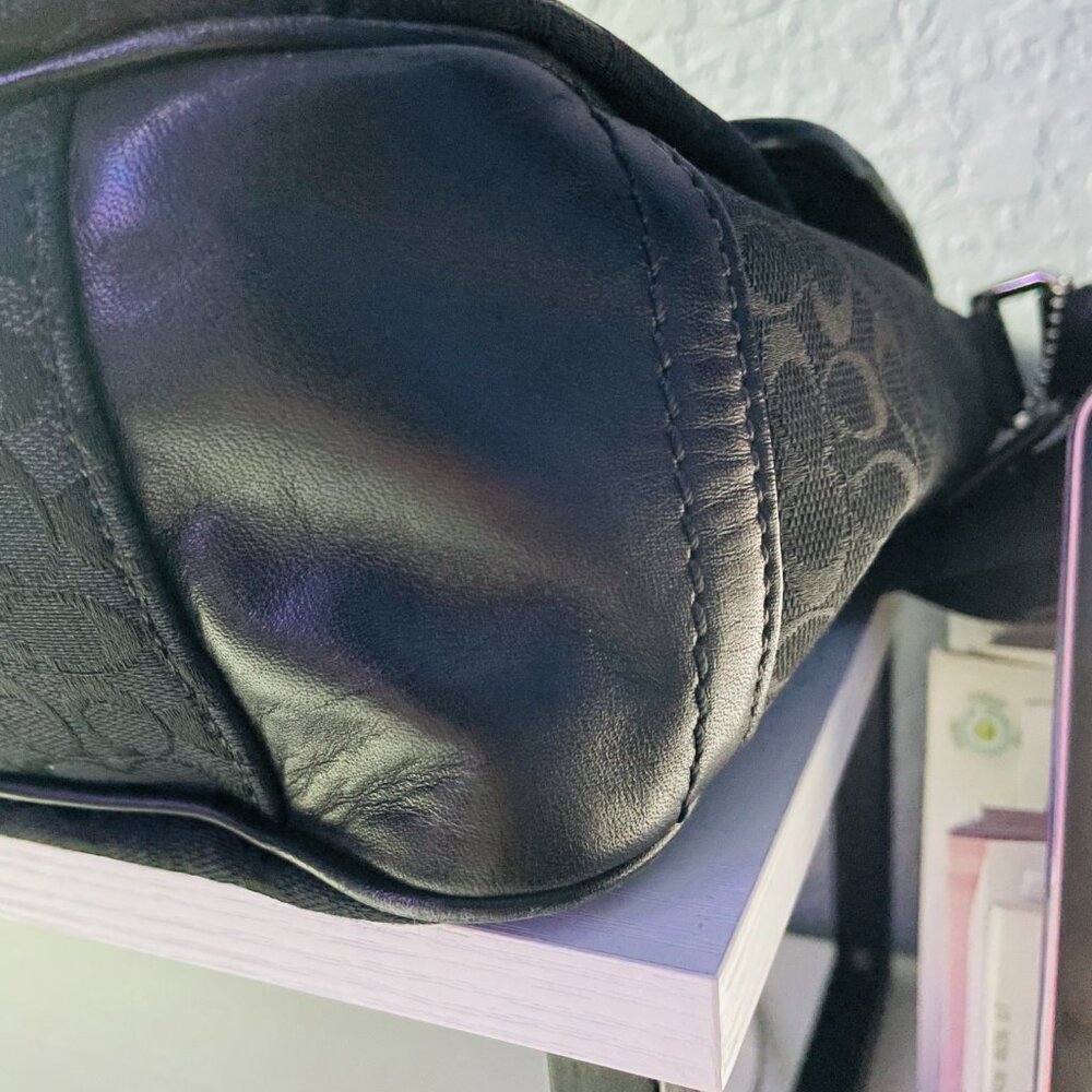 COACH Black Signature Messenger Crossbody Work Travel Bag - Picture 11 of 13